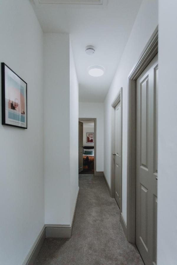 Townhouse House Ideal Contractors In Rugby Exterior photo