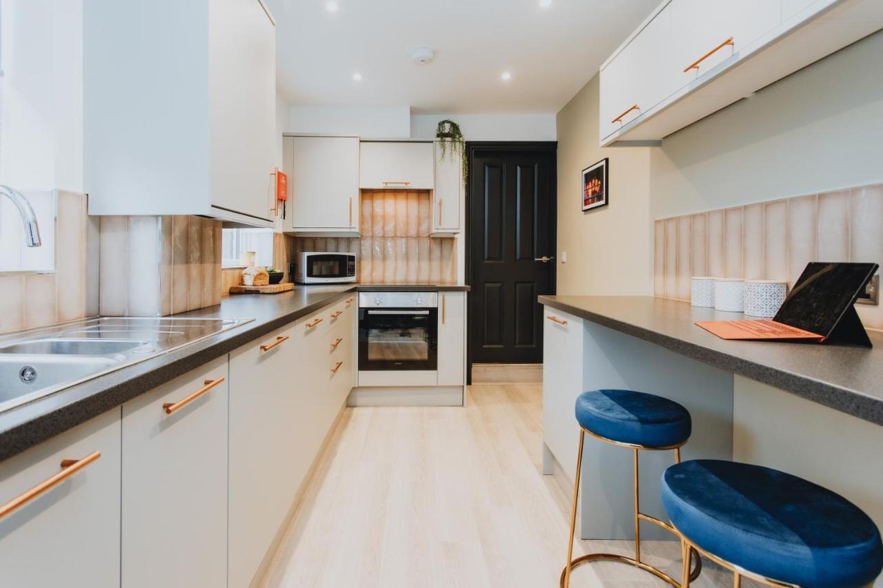 Townhouse House Ideal Contractors In Rugby Exterior photo